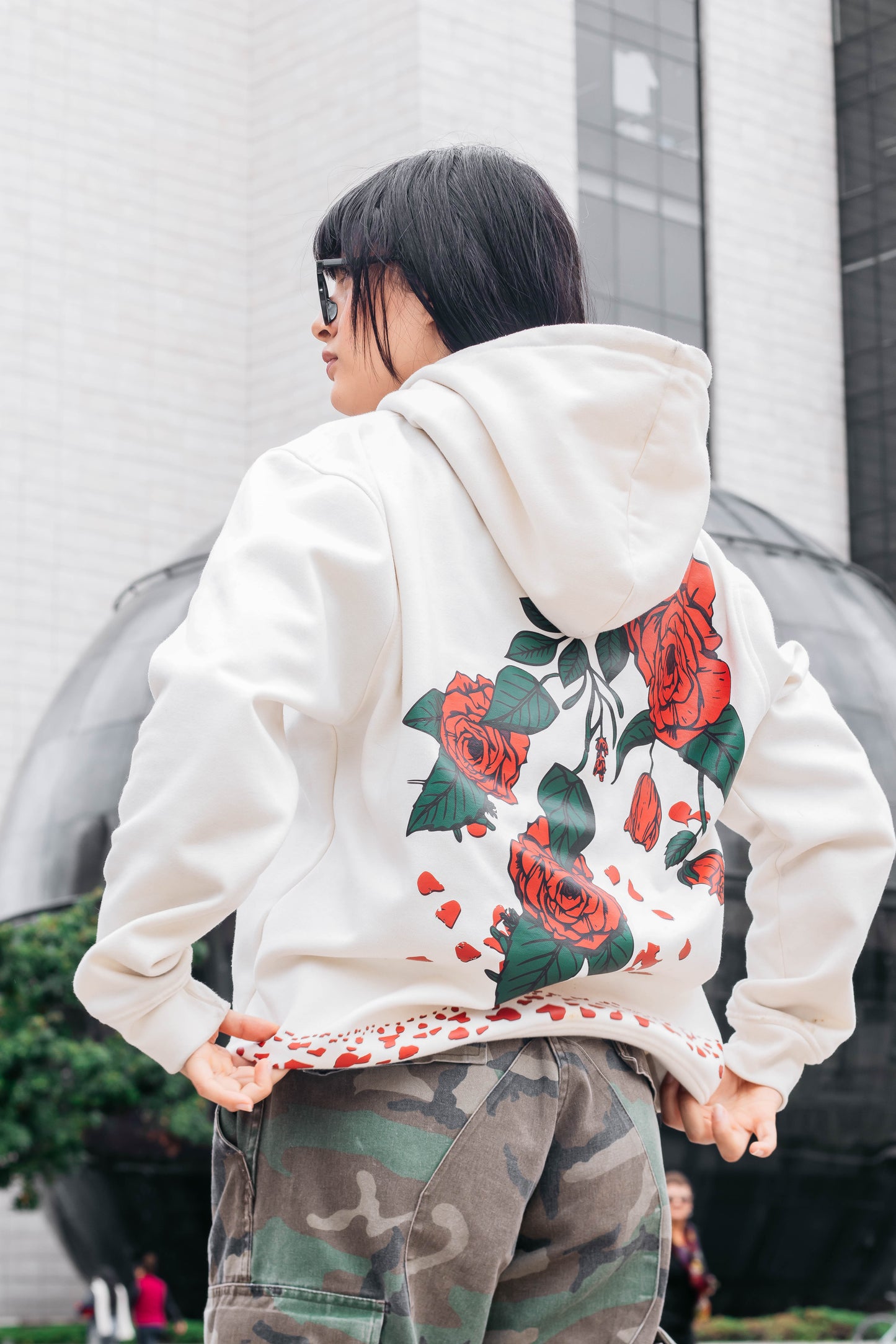 Hoddie de flores blanco
