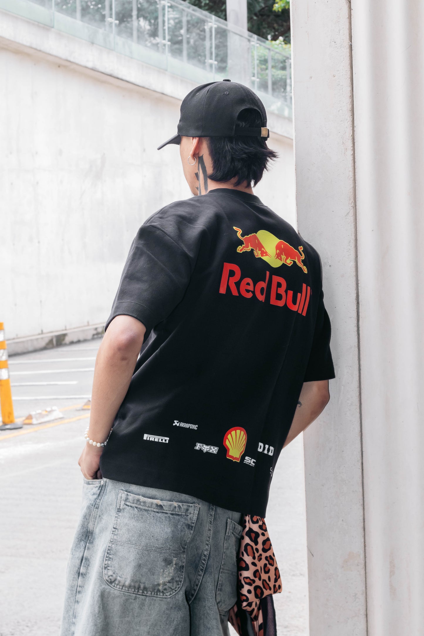 Camiseta oversize redbull negra