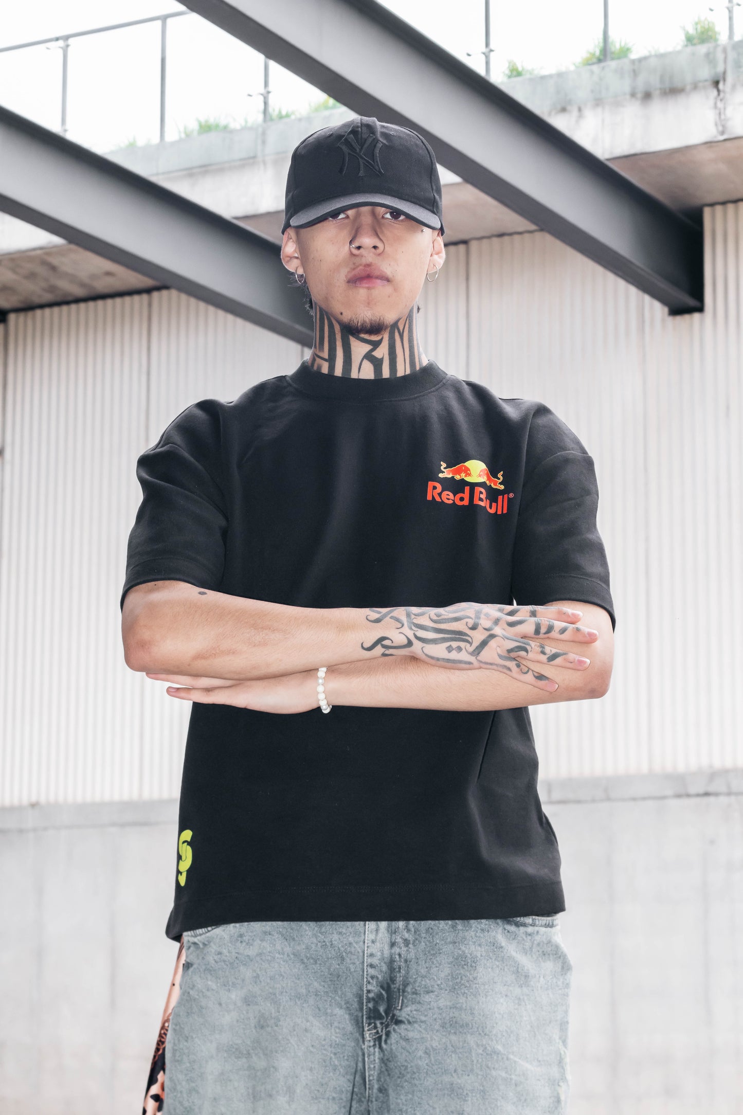 Camiseta oversize redbull negra